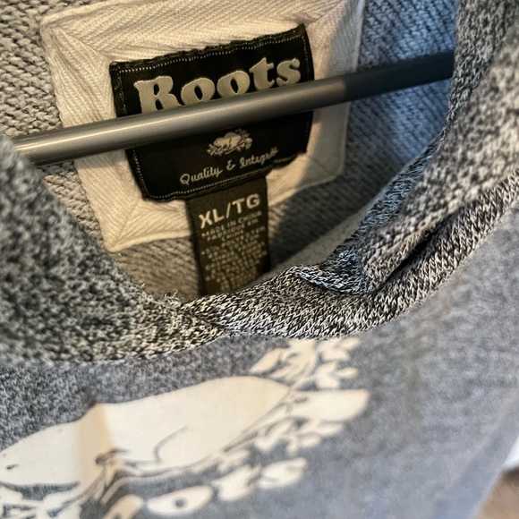 Roots Women’s Pullover - Picture 2 of 2